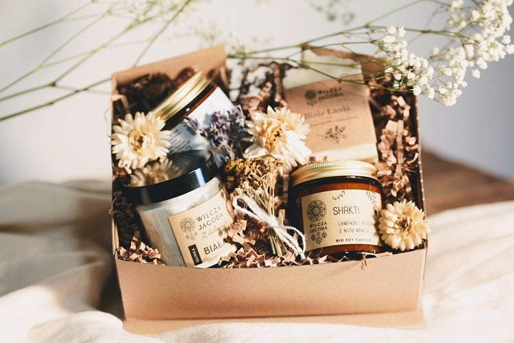 Zestawy kosmetyków na prezent